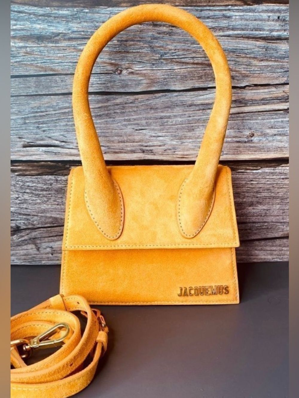 🛍️Jacquemus Authentic MEDIUM Le Chiquito Moyen in Orange Suede